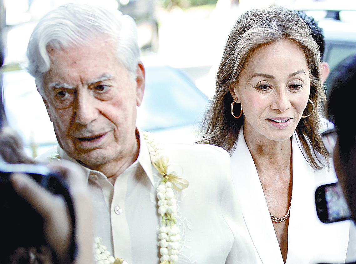 Mario Vargas Llosa: Trabajo y familia en Filipinas