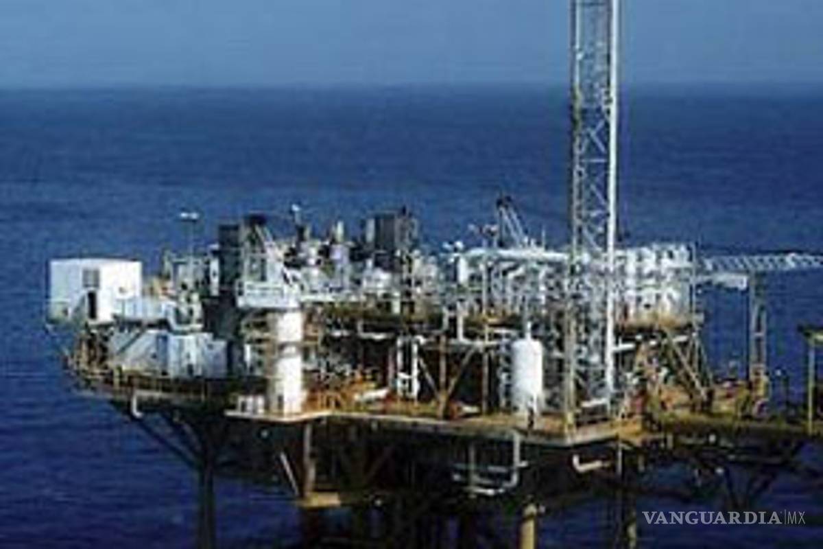 Descubren yacimiento de petróleo en Dubai