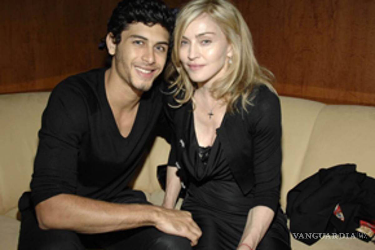 Madonna se casará con Jesús Luz