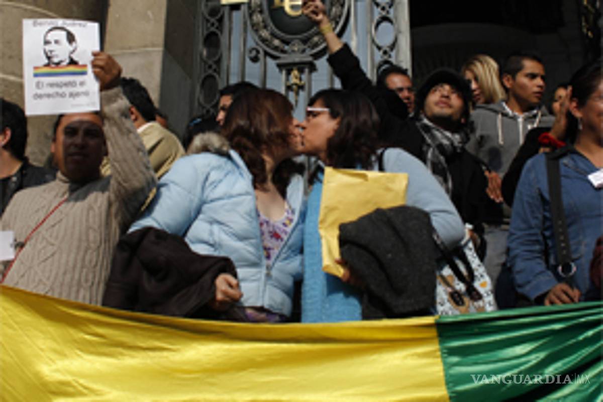 Argentina presenta Enciclopedia gay