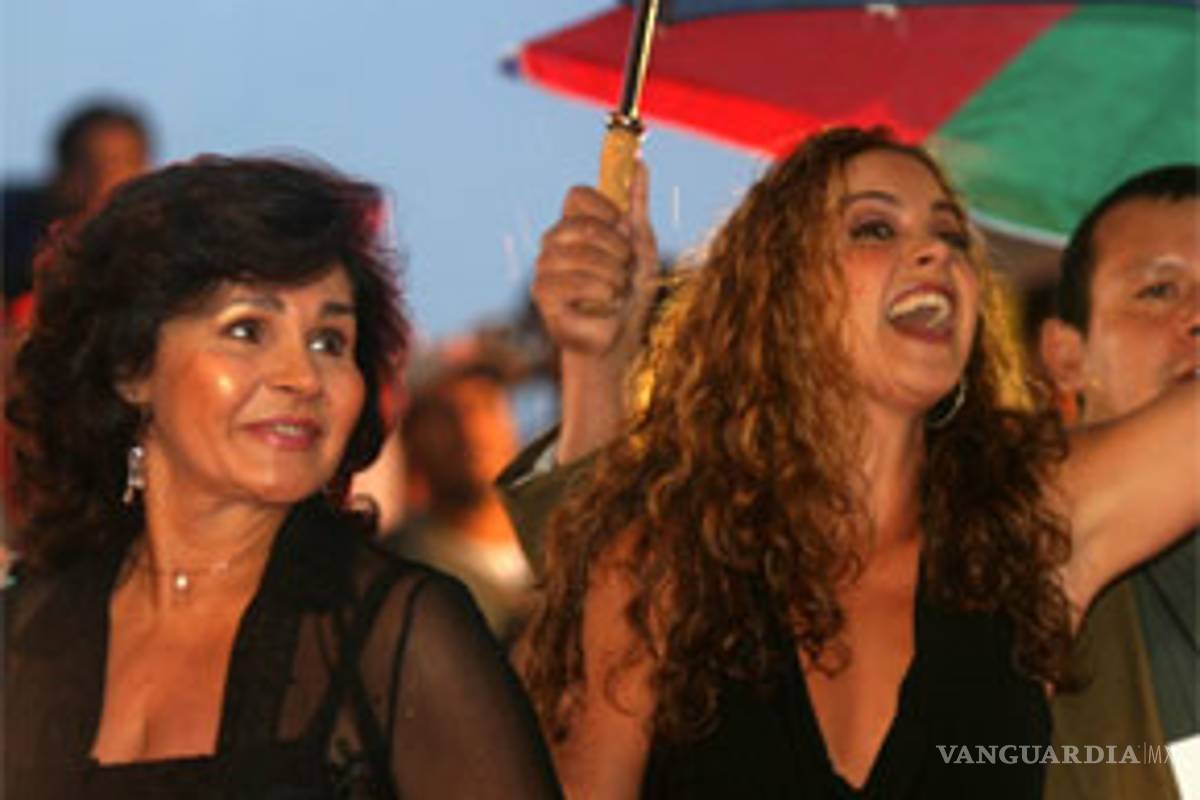 Hermano de Lucero revela proceso por amenazas