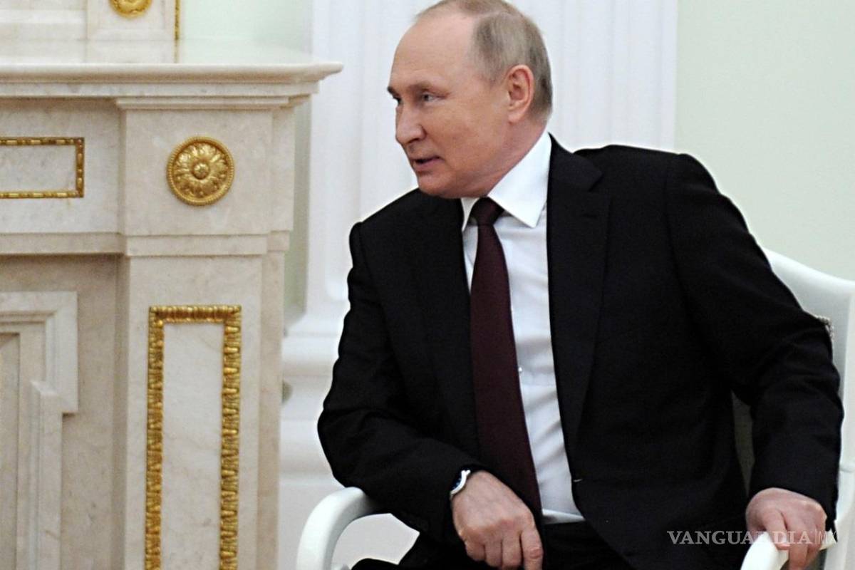 Putin, presidente de Rusia, se pone la vacuna de refuerzo Sputnik Light