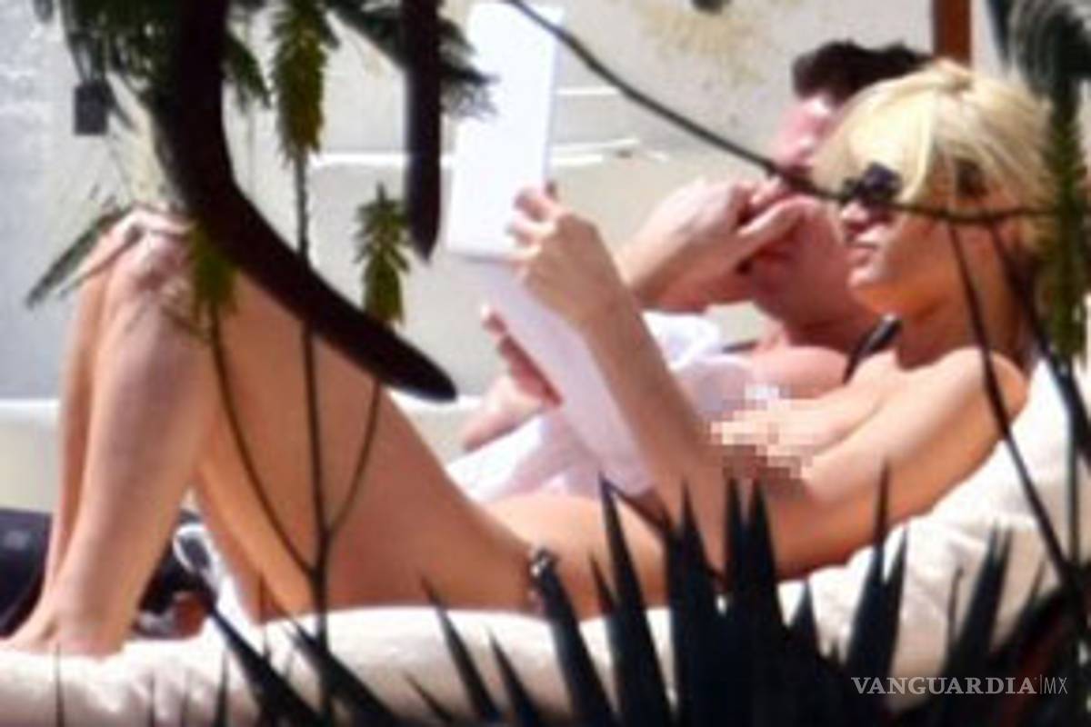 Paris Hilton hace topless en México