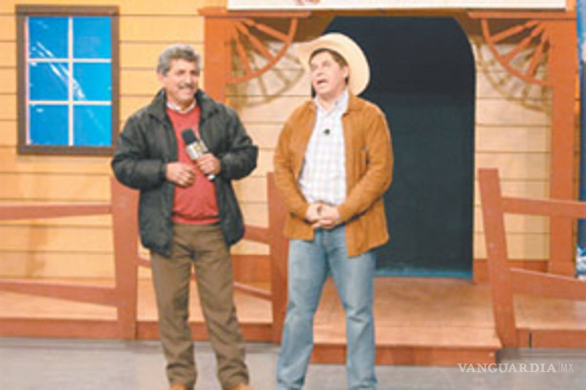 Mario Bezares se pone botas y sombrero: conduce &quot;Aficionados&quot;