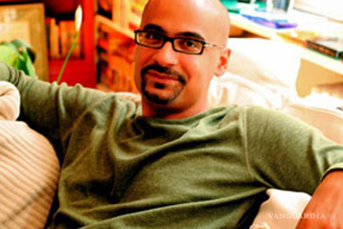 Junot Díaz gana premio Writers for Writers
