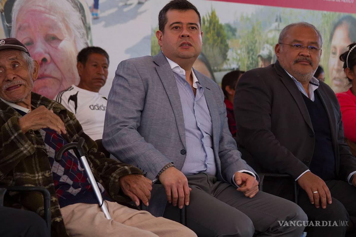 No sólo AMLO, también se le negó usar el Zócalo al PRD