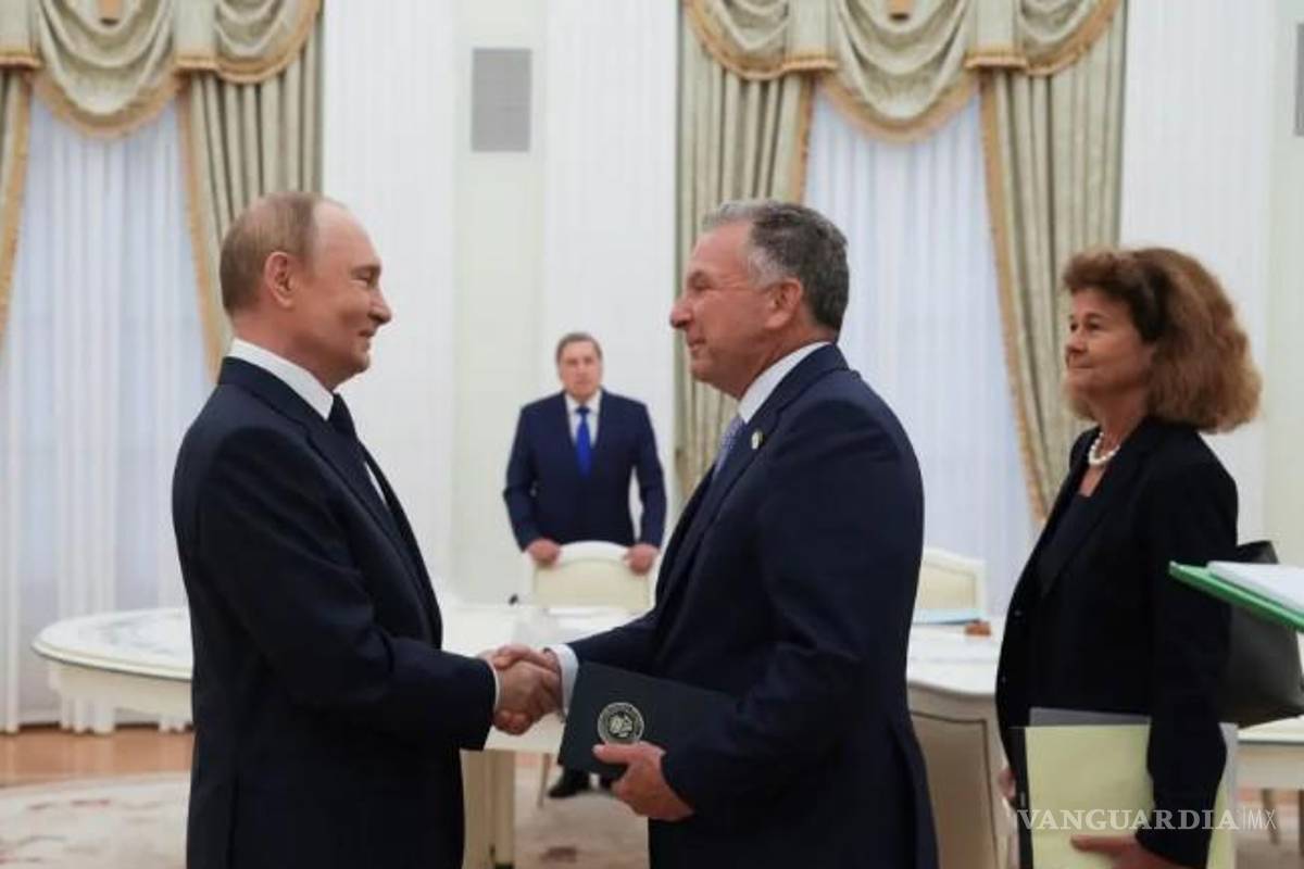 El enviado de Trump, Steve Witkoff, se reúne con Putin antes de la fecha límite para la paz entre Rusia y Ucrania