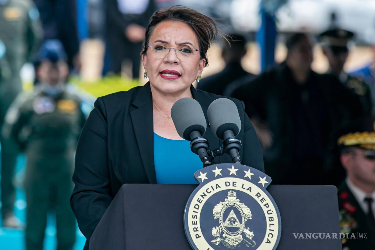 $!El Gobierno de Honduras, presidido por Xiomara Castro, acordó recibir deportados de otros países de América Latina, incluyendo familias con niños.