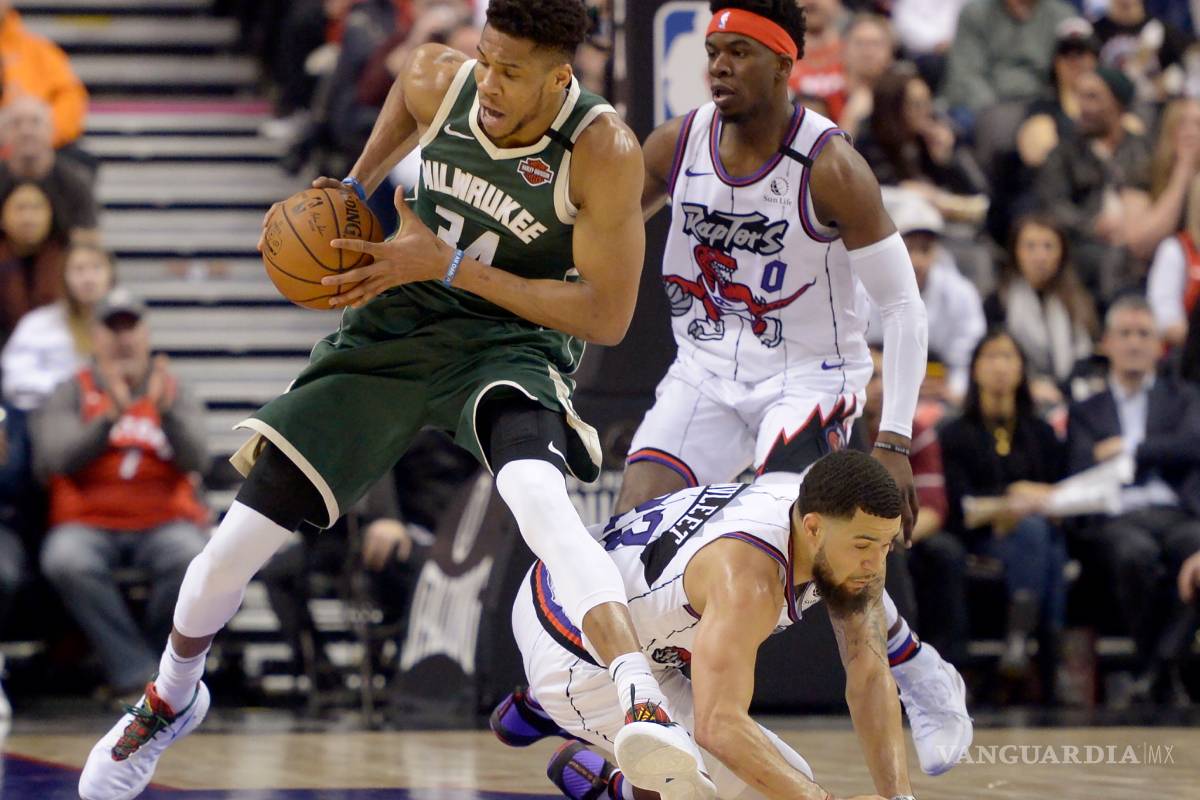 Bucks se coloca como el mejor equipo de la NBA y único calificado a los playoffs