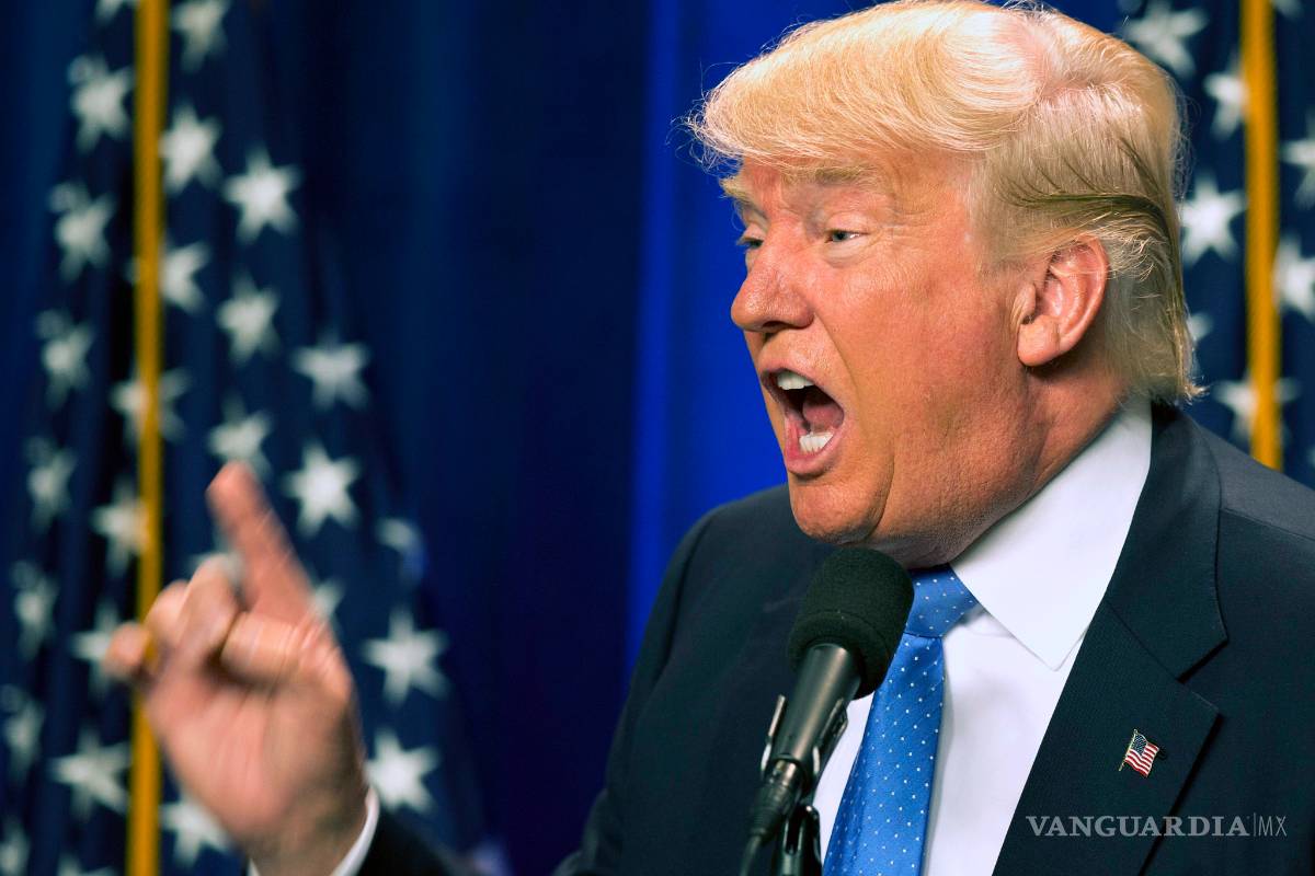 Hackers rusos atacan red de Partido Demócrata y roban datos de Trump