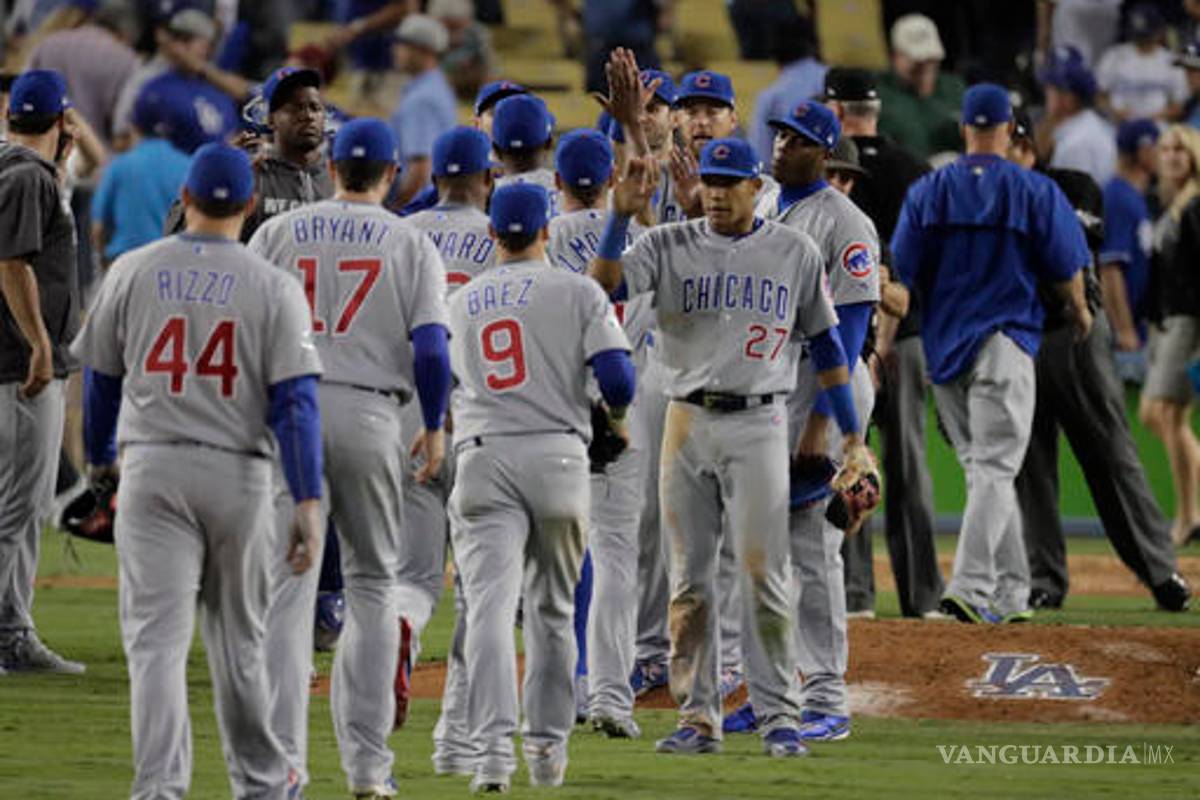 Cachorros pone contra la pared a los Dodgers