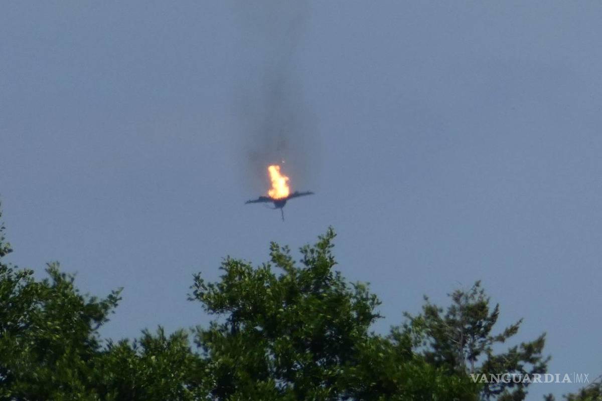 Cazas caen en zona poblada de Alemania tras maniobras