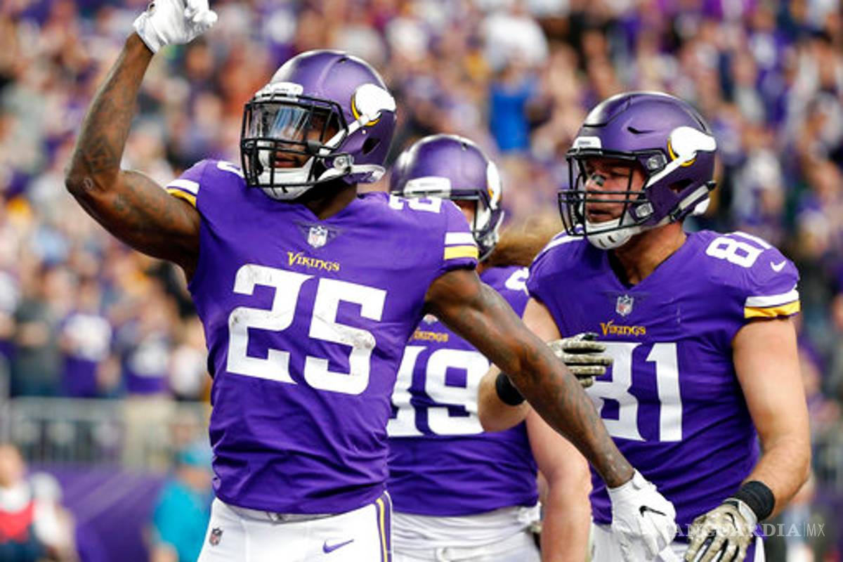 Vikings frenan a los Rams