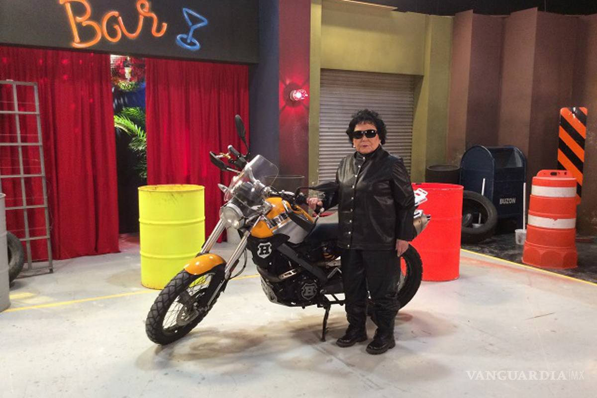 Carmen Salinas se transforma en Caminator