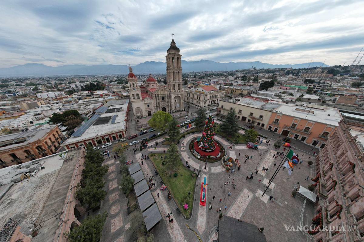 Descansa Saltillo en Navidad, plazas y calles se vacías; estrenan ciudadanos regalos al aire libre