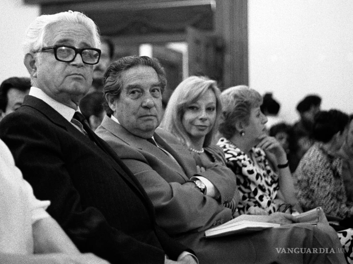 $!Edda Armas pone a los poetas hispanoamericanos en las nubes