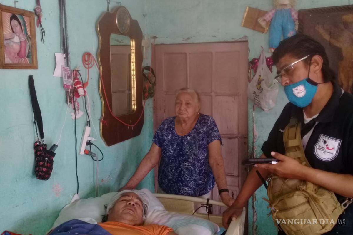 Antes encendía el escenario, hoy pide apoyo; la Voz de Paquita sufre en una cama de hospital