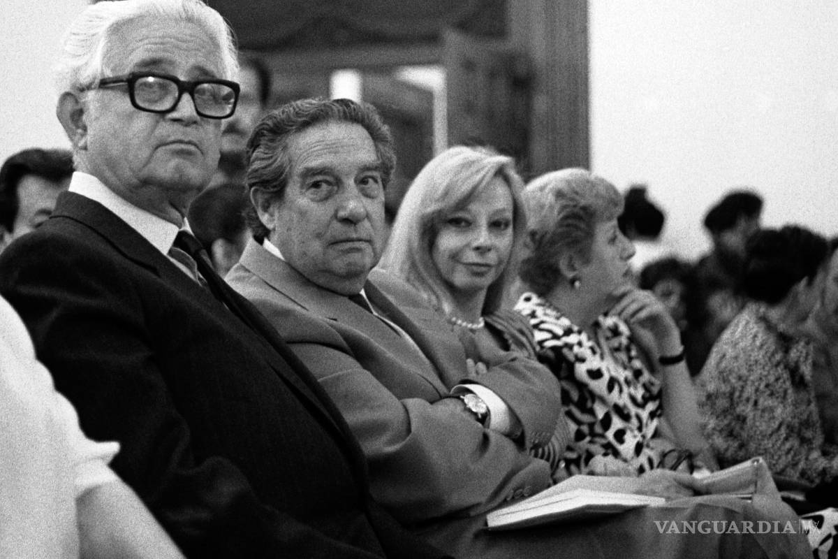 $!Edda Armas pone a los poetas hispanoamericanos en las nubes