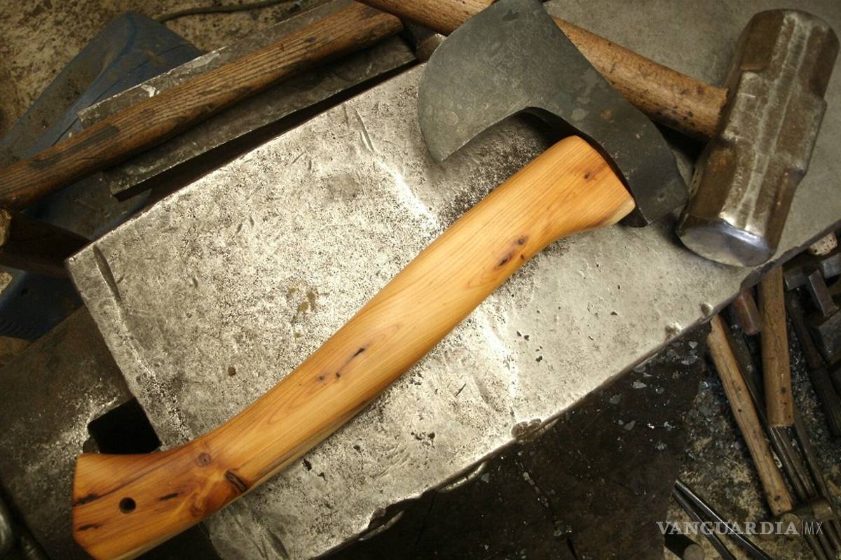 En Coahuila joven decapitó a su abuela con un hacha