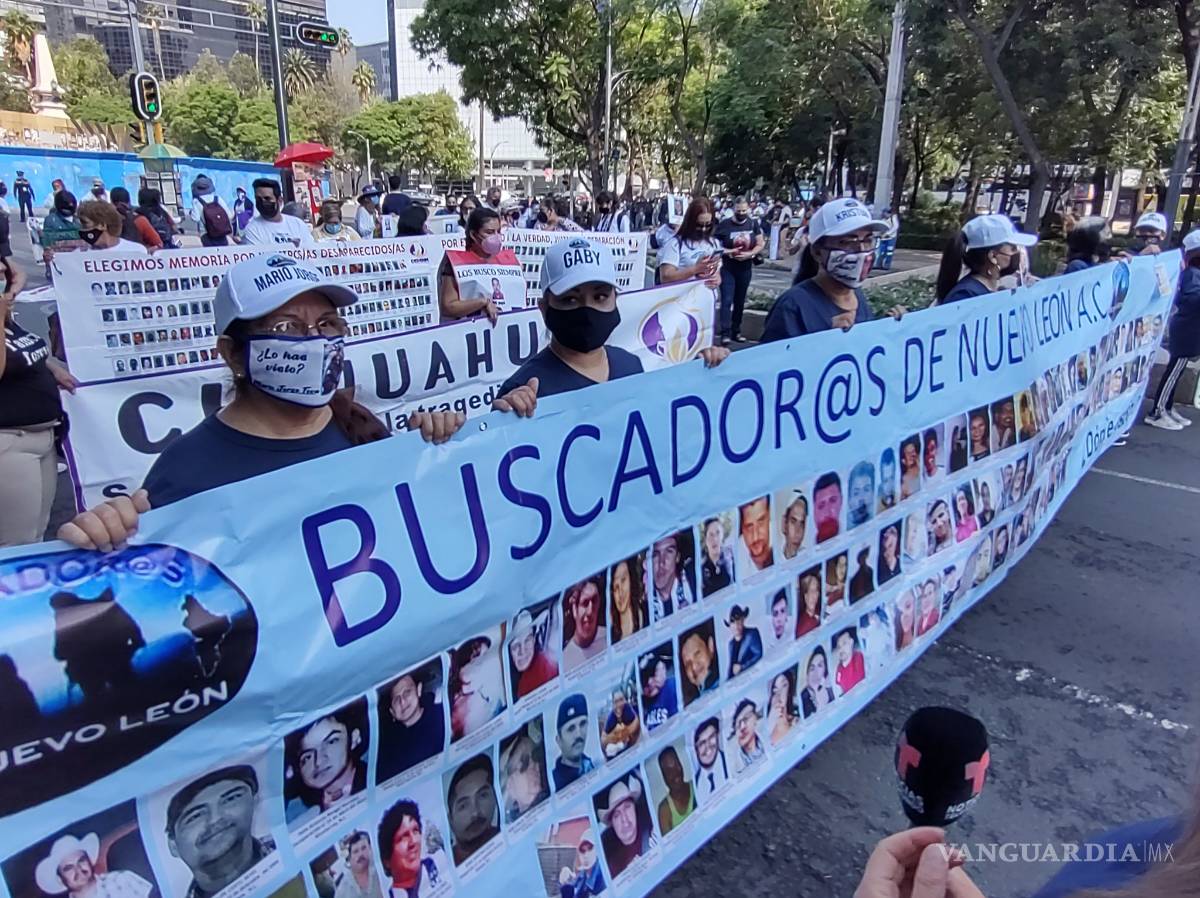 $!Madres y familiares de personas desaparecidas marcharon en la CDMX