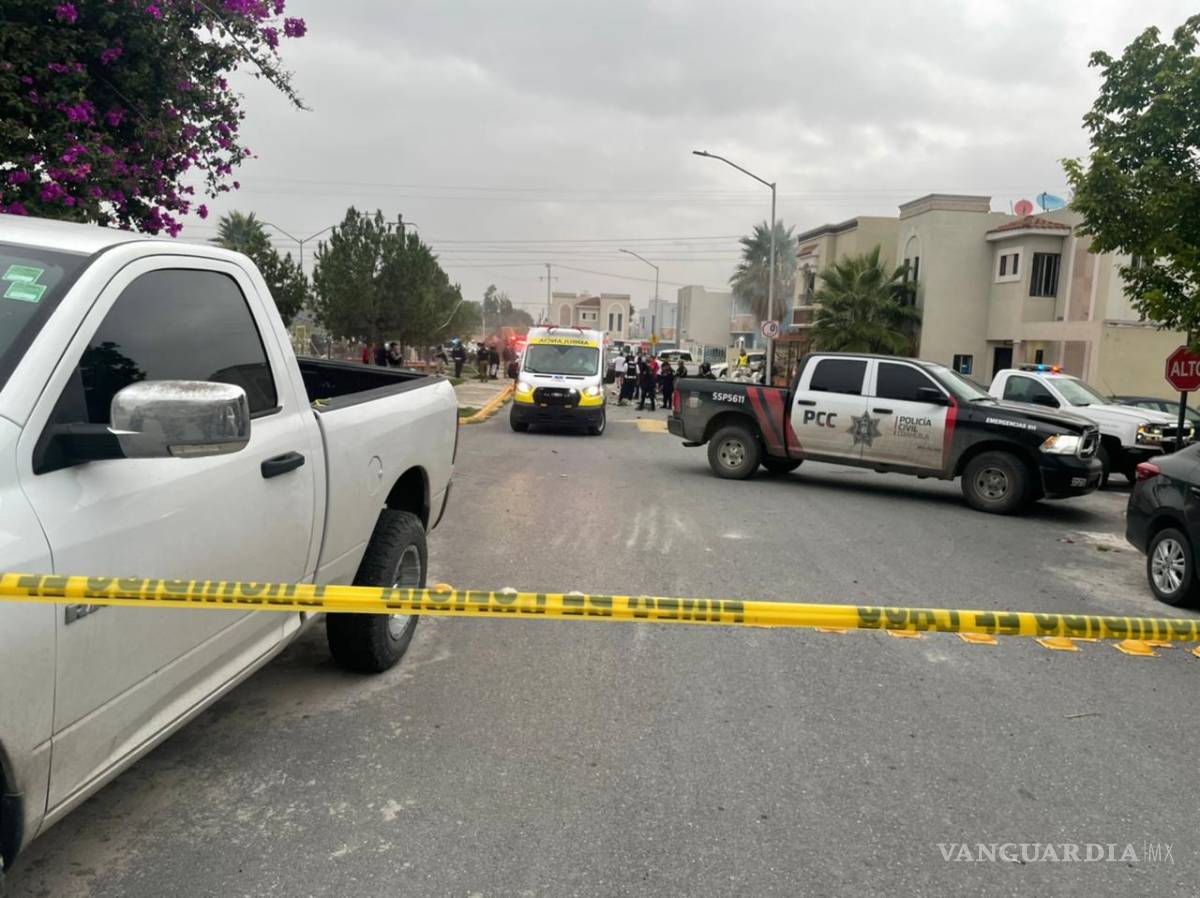 $!Autoridades resguardaron la zona para llevar a cabo las maniobras pertinentes.