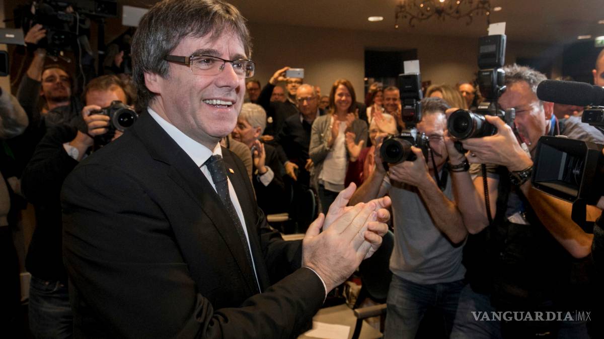 Puigdemont llama a ratificar independencia en elecciones