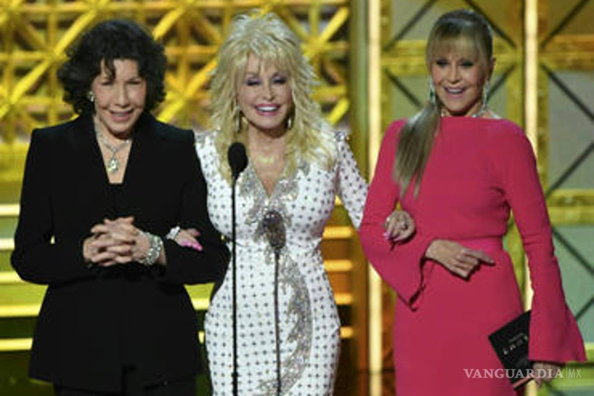 Emmy 2017: Actrices de “9 to 5” se reúnen y protestan contra Trump