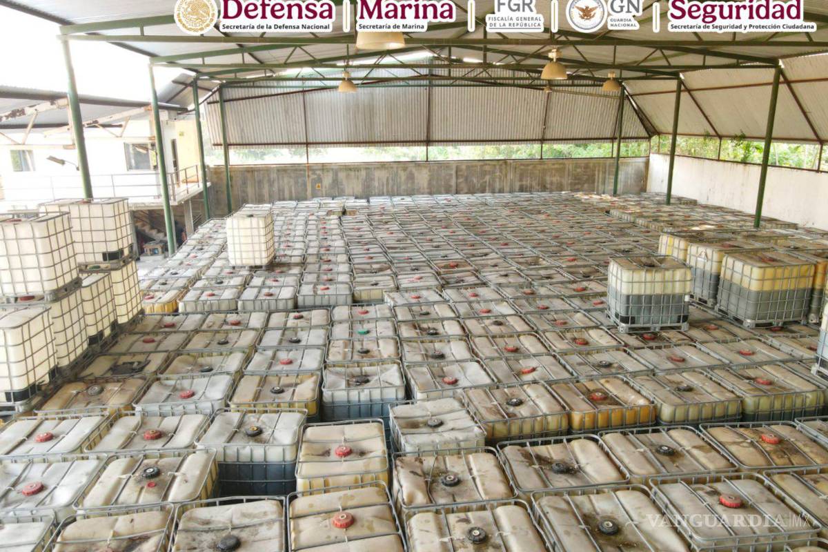 Aseguran 1.5 millones de litros de hidrocarburos y maquinaria para procesar petróleo crudo en Tabasco