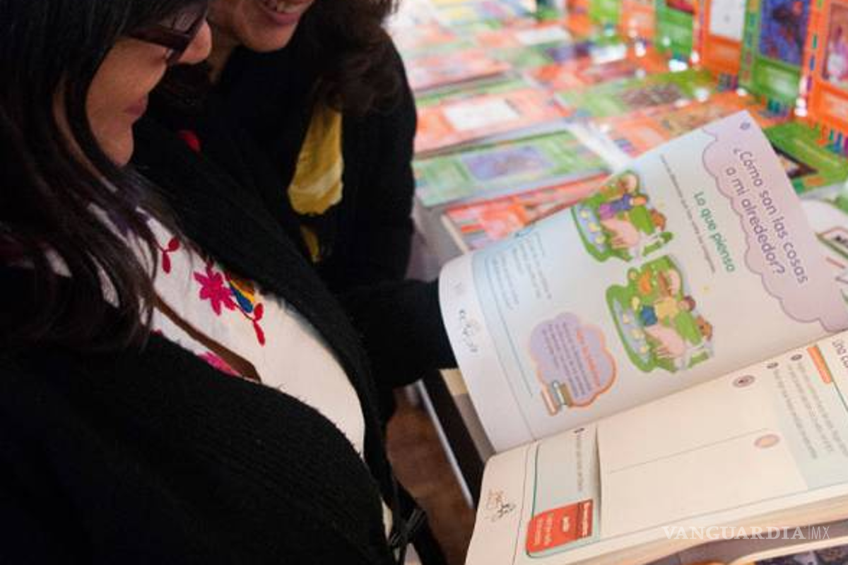 Suprema Corte frena caso de libros de texto en Coahuila, acusa Presidencia