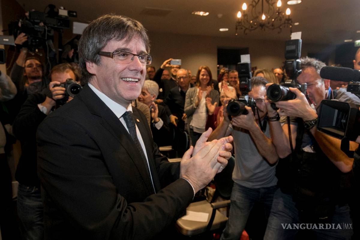 Puigdemont llama a ratificar independencia en elecciones