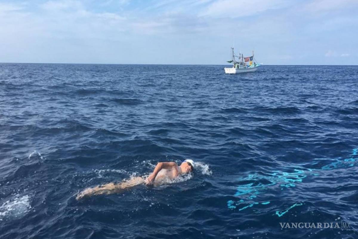 Un nipón de 73 años, el nadador más viejo en completar el Estrecho de Tsugaru