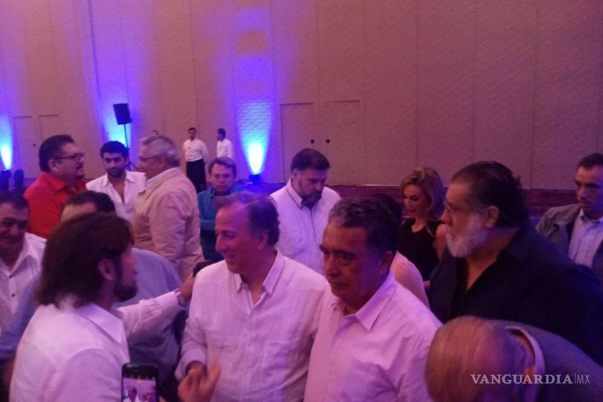 Exalcalde de Quintana Roo acompaña a Meade en comida; lo detienen por corrupción