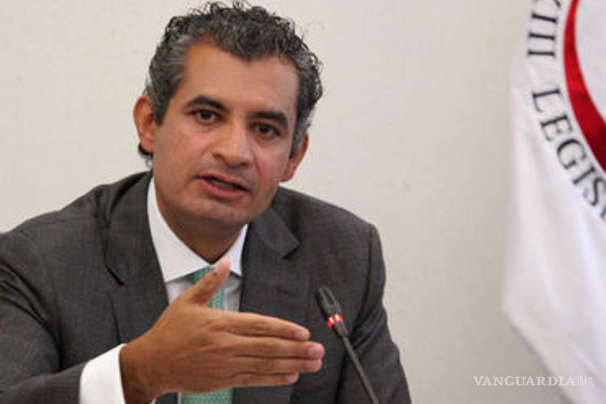 Ochoa Reza le pide a Corral rendir cuentas