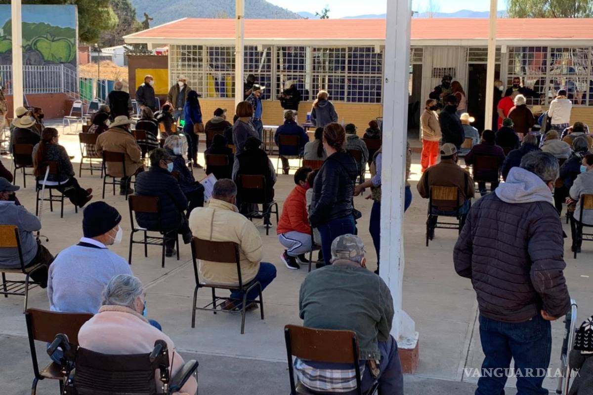 Arranca vacunación de adultos mayores contra el COVID-19 en la Región Sureste de Coahuila