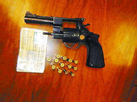 Detienen a presunto militar; disparaba al poniente de Saltillo