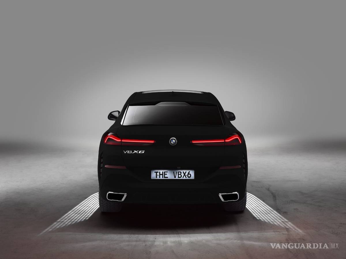 $!BMW X6 Vantablack, el auto color negro más oscuro del mundo