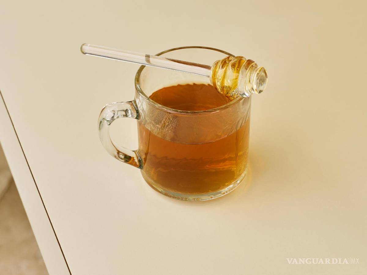 $!Un ponche caliente, en Palm Springs, California, el 10 de enero de 2023. Desde ponches calientes hasta sopa de pollo, hay algunas cosas importantes a tener en cuenta al decidir qué comer o beber cuando tiene un resfriado, dicen los expertos. (Joyce Lee/The New York Times)