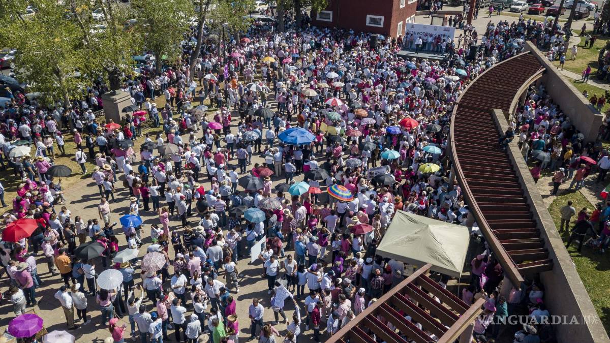 Así toman las calles y plazas miles de mexicanos para defender al INE (Fotos)