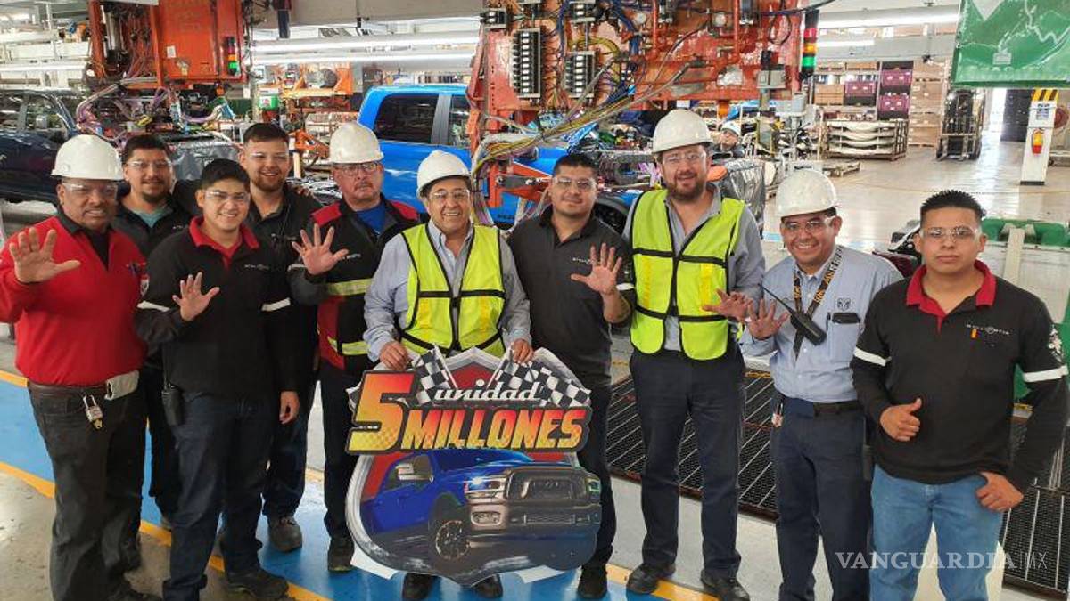 Festejan en Stellantis por la unidad 5 millones de la Ram