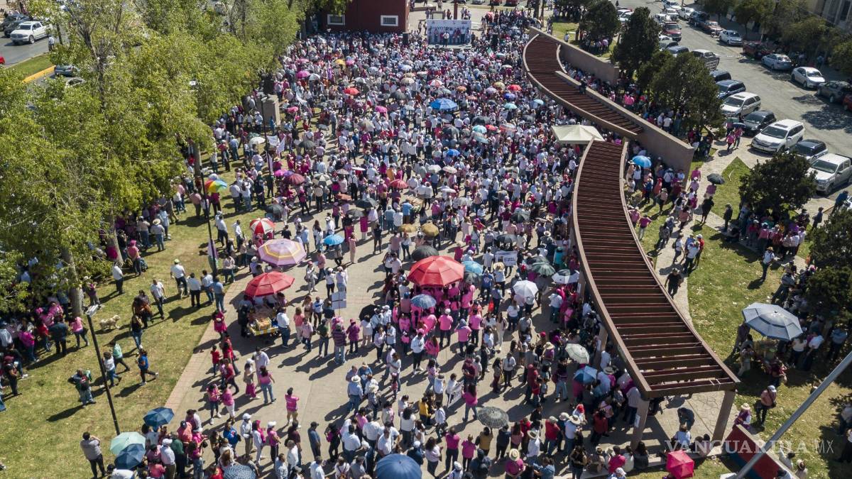 Así toman las calles y plazas miles de mexicanos para defender al INE (Fotos)