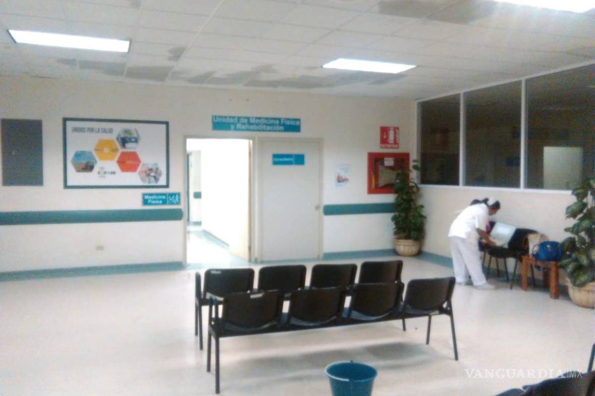 $!Lluvias revelan gran cantidad de goteras en el Centro Estatal del Adulto Mayor en Saltillo