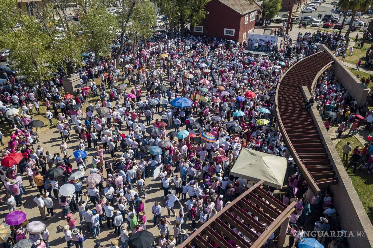 Así toman las calles y plazas miles de mexicanos para defender al INE (Fotos)