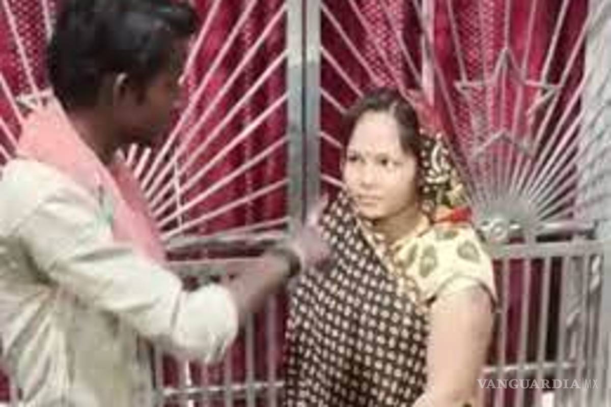 Ayudó a su esposa a casarse con su amante, hasta les organizó la boda