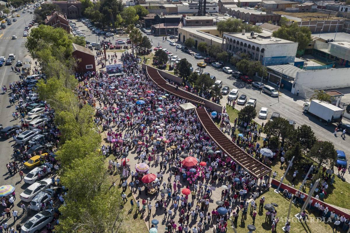 Así toman las calles y plazas miles de mexicanos para defender al INE (Fotos)