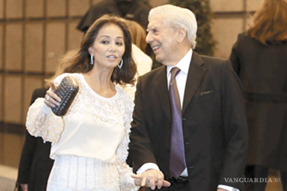 Mario Vargas Llosa pide matrimonio a Isabel Preysler