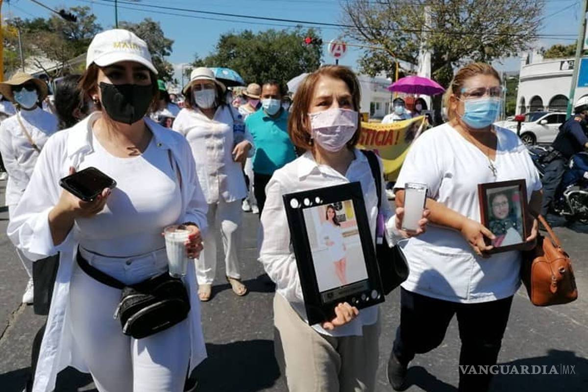 &quot;Mi hija fue abusada por un médico&quot;, madre de Mariana exige justicia