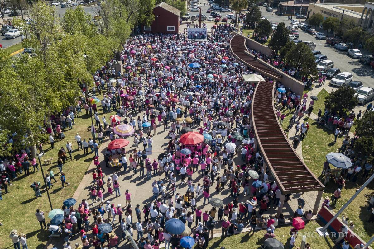 Así toman las calles y plazas miles de mexicanos para defender al INE (Fotos)