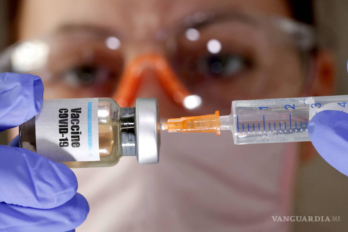 Participante de vacuna contra COVID, sin temor por el error de AstraZeneca