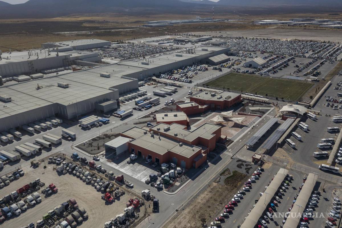 Escasean y suben de precio naves industriales en Región Sureste de Coahuila