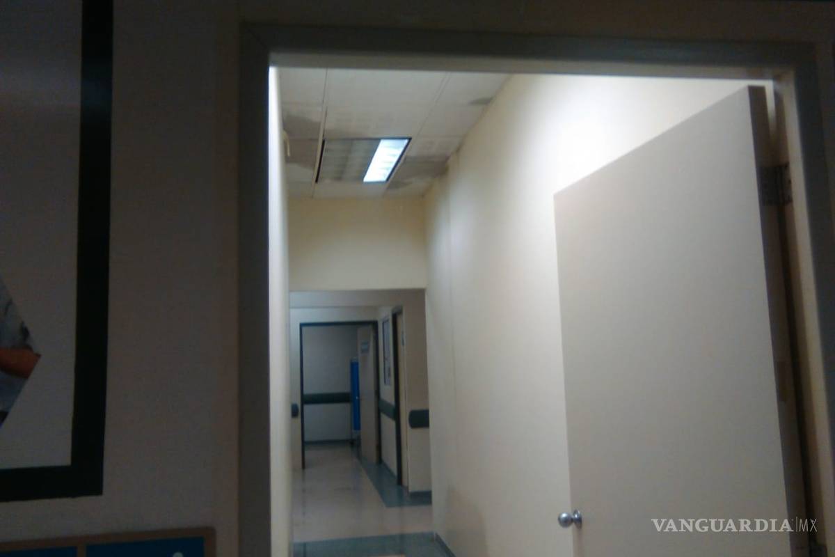 $!Lluvias revelan gran cantidad de goteras en el Centro Estatal del Adulto Mayor en Saltillo